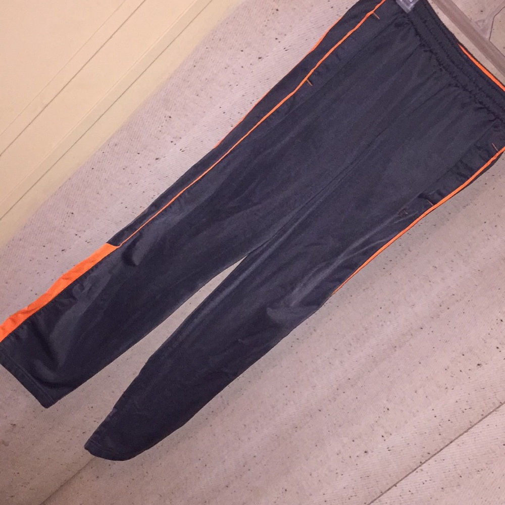 Sweat pants - Picture 2 of 2